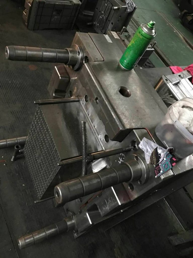 manufactura de moldes y troqueles