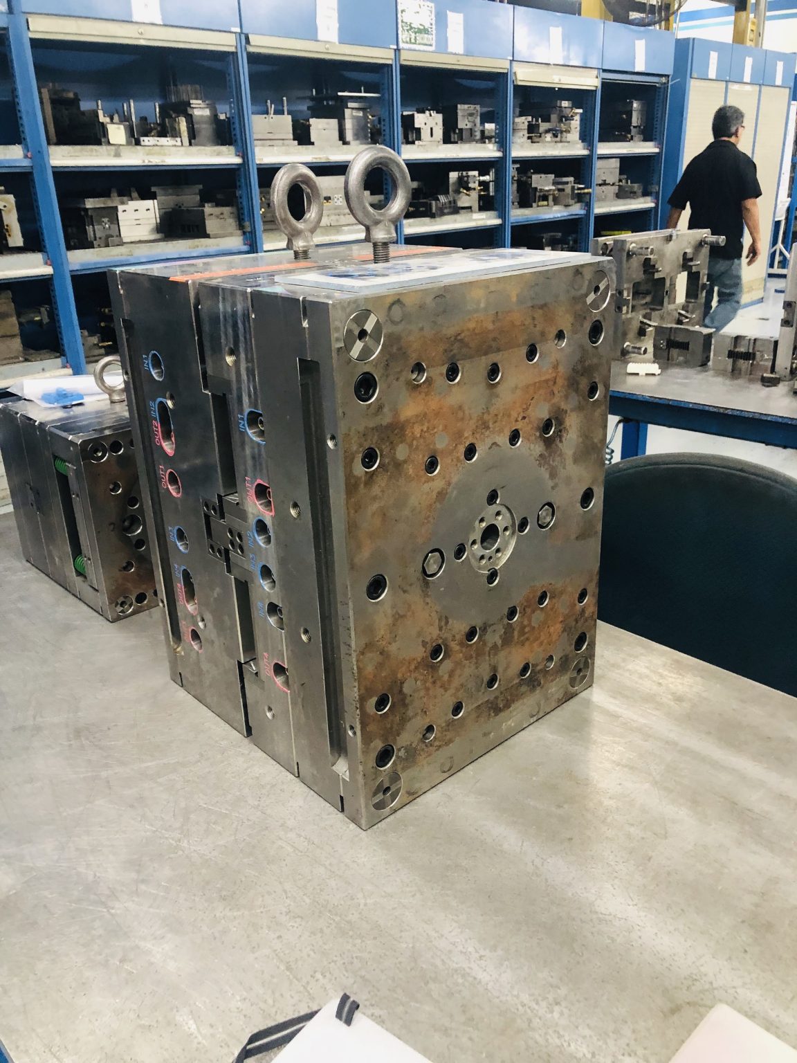 Automatización Moldes y Troqueles